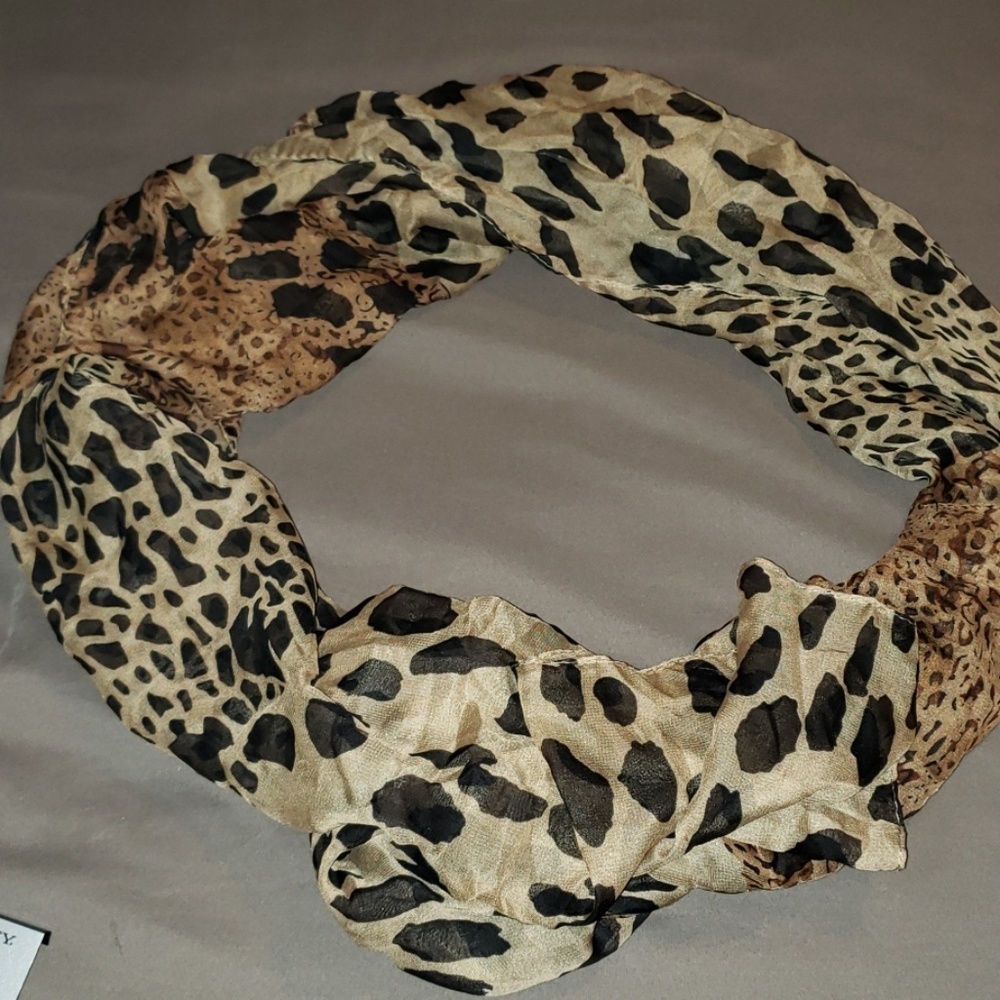 Scarf - Picture 3 of 3